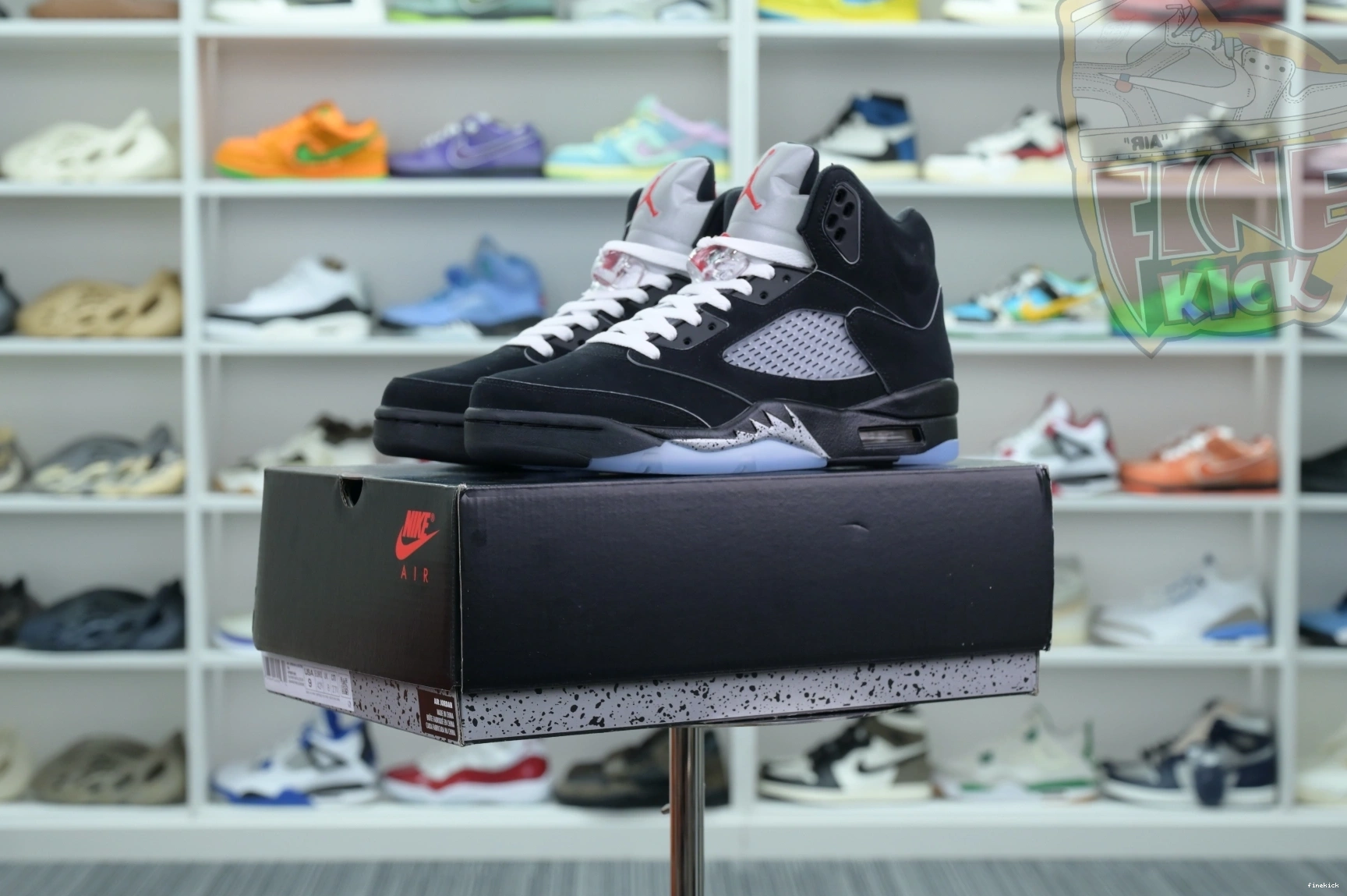 Jordan REIMAGINED” Air METALLIC Jordan 5“BLACK 0707